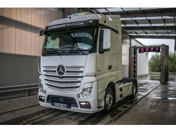 Tractor truck MERCEDES-BENZ Actros 1845