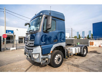Tractor truck MERCEDES-BENZ Actros 1843