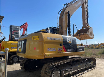 Crawler excavator CATERPILLAR 323D