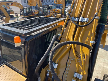 Crawler excavator CAT 330 D: picture 4