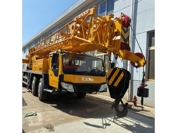 Mobile crane XCMG QY70K Used truck crane: picture 2