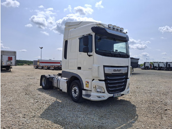 Tractor truck DAF XF 450