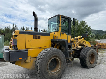 Wheel loader KOMATSU WA320