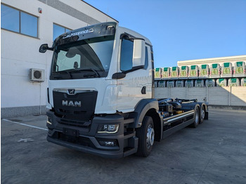 Hook lift truck MAN TGS 26.480