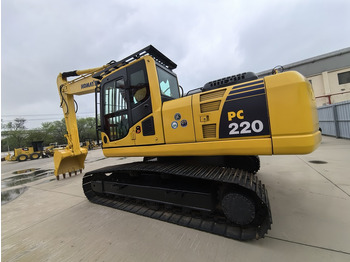 Crawler excavator KOMATSU PC220-8 excavator: picture 3