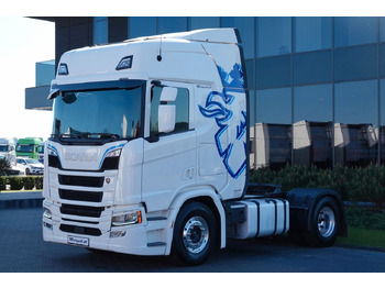 Tractor truck SCANIA R 450