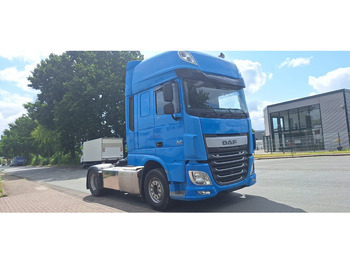 Tractor truck DAF XF 106 460