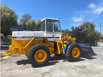 Wheel loader International 520A: picture 3