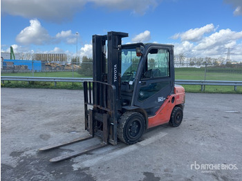 Diesel forklift TOYOTA FDF 30