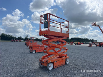 Scissor lift SKYJACK
