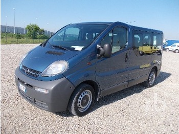 Bus Opel VIVARO 1.9CDTI: picture 1