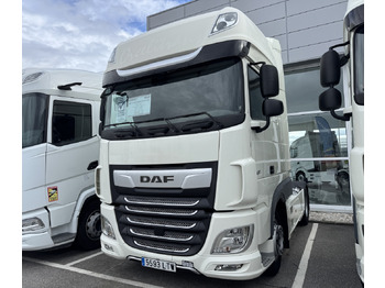 Tractor truck DAF XF 480