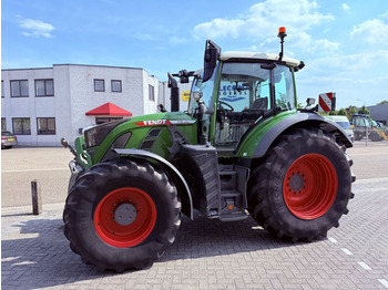 Farm tractor FENDT 718 Vario