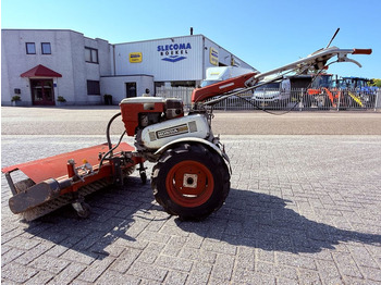 Road sweeper