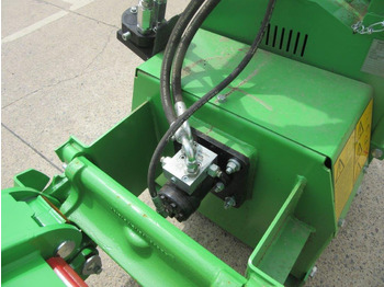 Compact loader AVANT WOOD CHIPPER CH100: picture 5