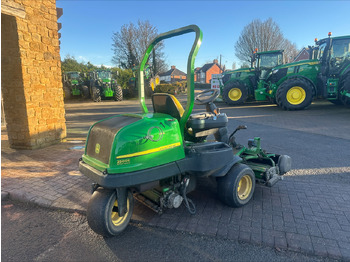 Garden mower John Deere 2500E greens triple mower: picture 2