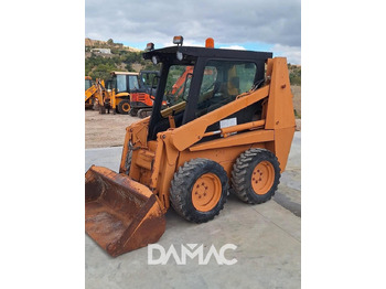Skid steer loader CASE