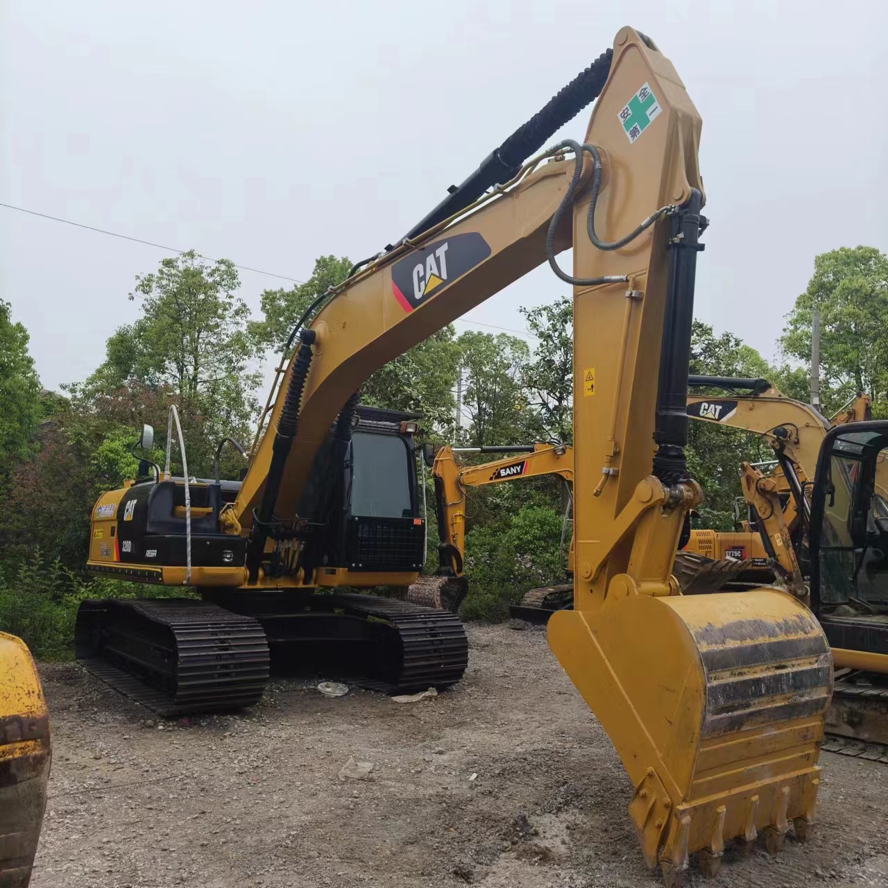 Crawler excavator CATERPILLAR 320D2