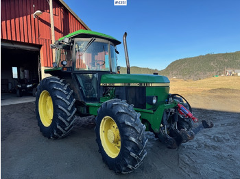 Farm tractor JOHN DEERE 2850