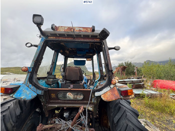 Farm tractor Circa 1987 Ford 7700 with Malm Orstad loader!: picture 4