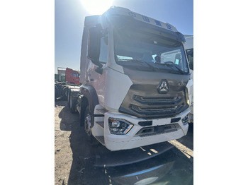 Tractor truck HOHAN: picture 2 Tractor truck HOHAN: picture 2