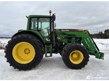 Farm tractor JOHN DEERE 7530