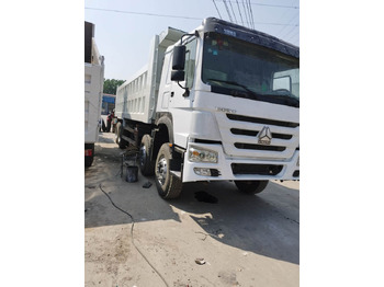 Tipper SINOTRUK HOWO: picture 4