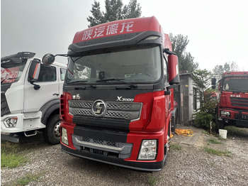 Tractor truck SHACMAN