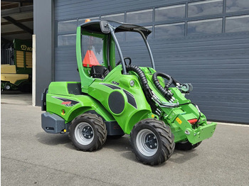 Compact track loader AVANT