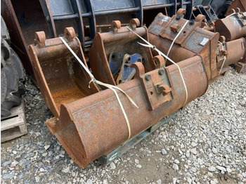 Excavator bucket