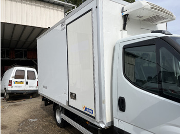 Refrigerated delivery van Iveco Daily 35-120: picture 5 Refrigerated delivery van Iveco Daily 35-120: picture 5