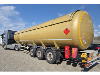 Tanker semi-trailer