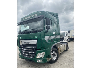 Tractor truck DAF XF 460
