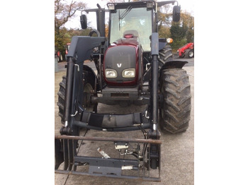Farm tractor 2016 Valtra A93, one local owner machine: picture 2 Farm tractor 2016 Valtra A93, one local owner machine: picture 2