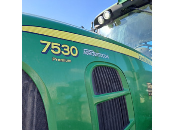 Farm tractor JOHN DEERE 7530 PREMIUM: picture 4 Farm tractor JOHN DEERE 7530 PREMIUM: picture 4