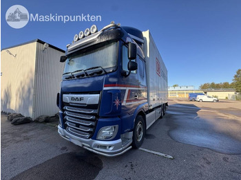 Box truck DAF XF 530