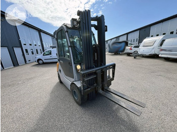 Diesel forklift STILL RX70