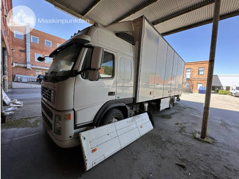 Box truck VOLVO FM 300