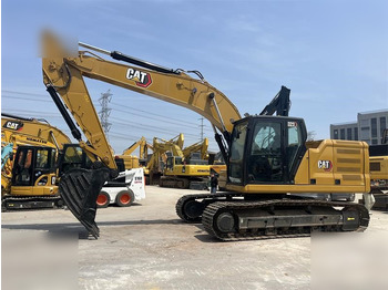 Crawler excavator CATERPILLAR 323