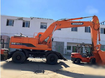 Wheel excavator DOOSAN DH210W-7