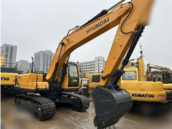 Crawler excavator HYUNDAI ROBEX 220 LC-9S: picture 4