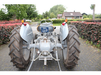Farm tractor Ferguson TED: picture 4