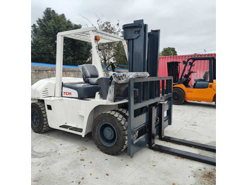 Diesel forklift TCM