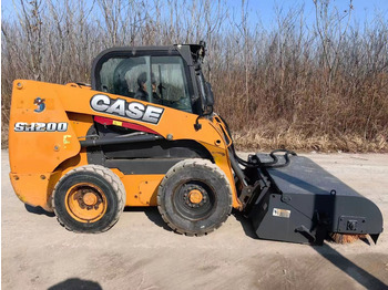 Skid steer loader CASE