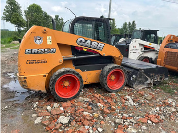 Skid steer loader CASE