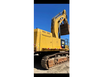 Crawler excavator CATERPILLAR 390F: picture 2