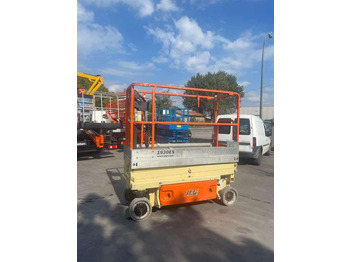 Scissor lift JLG
