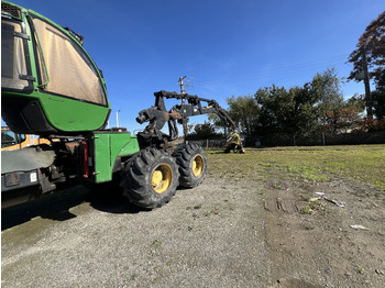 Forestry harvester JOHN DEERE 1270E: picture 2 Forestry harvester JOHN DEERE 1270E: picture 2