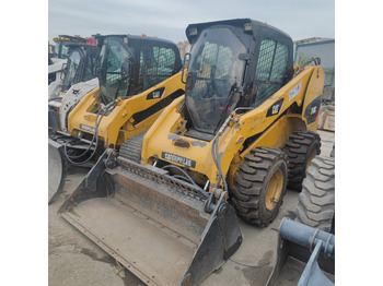 Skid steer loader CATERPILLAR