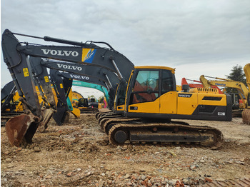 Crawler excavator VOLVO EC220D: picture 3
